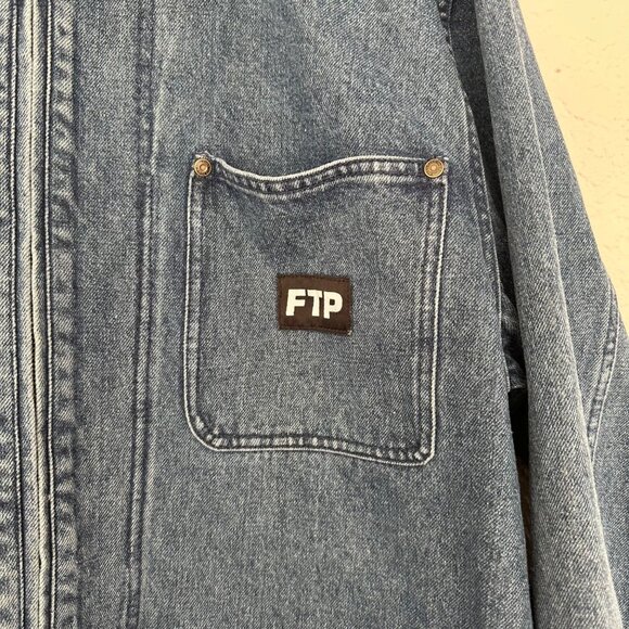 FTP Mens Frayed Denim Logo Chore Jean Jacket Size Large Blue Streetwear - Picture 8 of 13